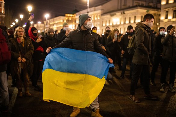 A spontaneous protest in St. Petersburg on the first day of Russia’s full-scale invasion of Ukraine, 24 February 2022 / Photo: David Frenkel