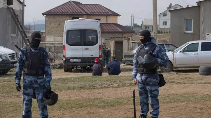 Масові обшуки у будинках кримських татар, Сімферопольський район, 27 березня 2019 року / Фото: «Кримська солідарність».