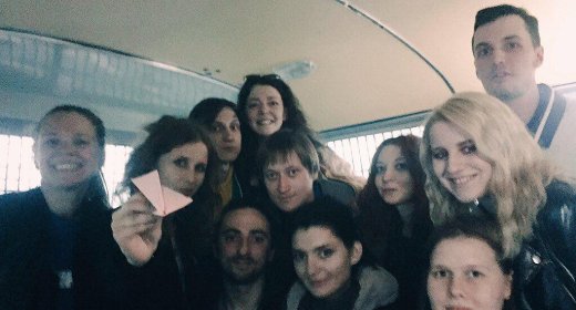 Бумажные самолетики в защиту Telegram