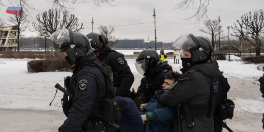 Задержания на акциях скорби по Алексею Навальному 16–17 февраля — итоги