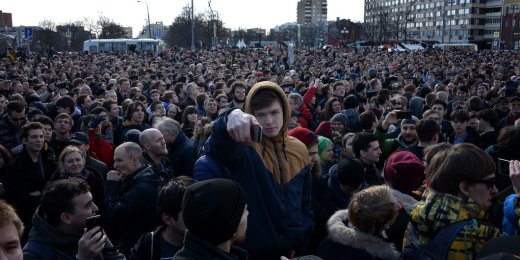 АнтиДимон год спустя: московские полицейские подделывали подписи коллег?