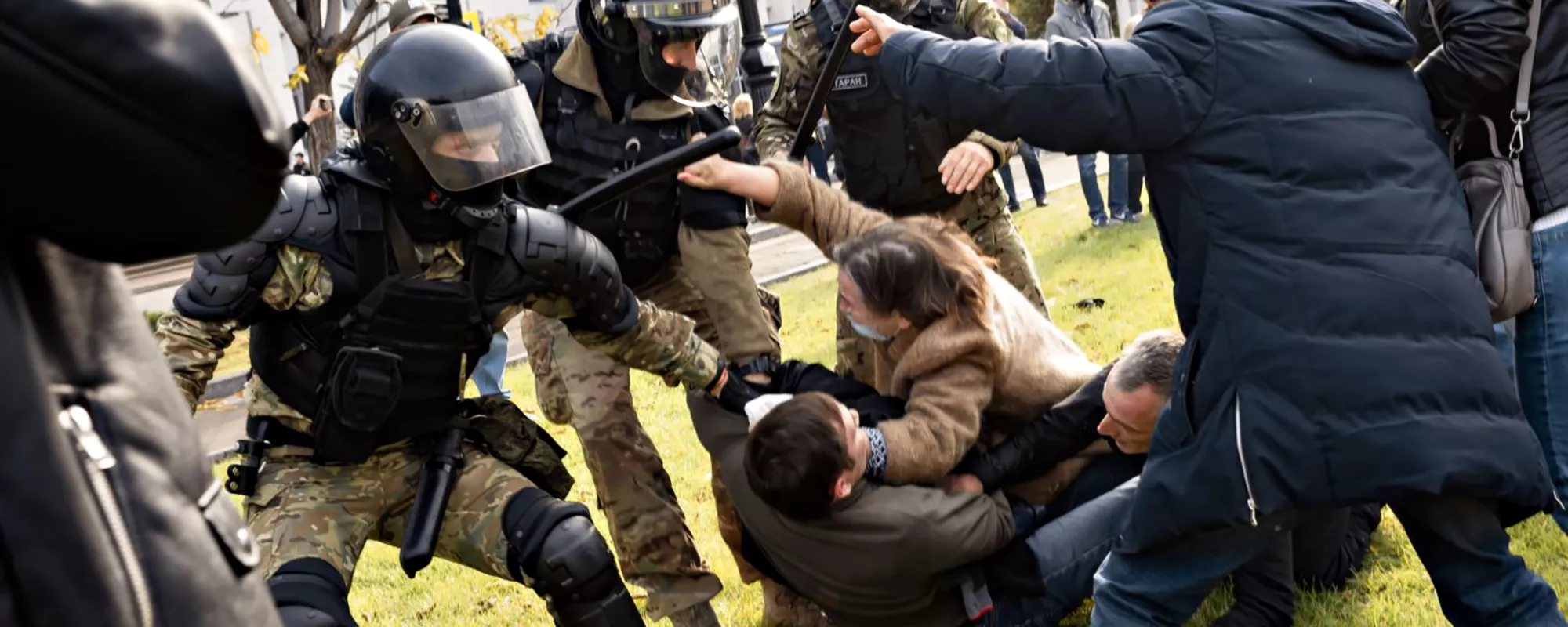 Зачистка на Амуре. Власти усиливают давление на протестующих в Хабаровске