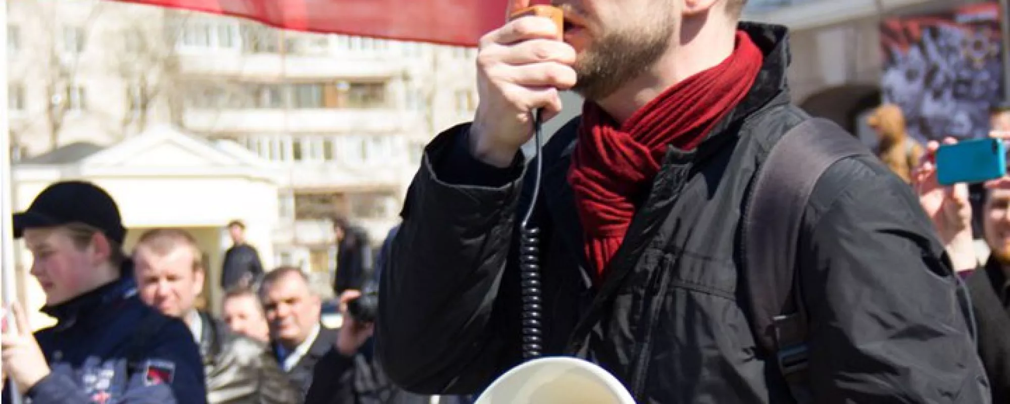 Полиция пришла в штаб Навального в Тюмени и составила протокол на координатора за 5 мая
