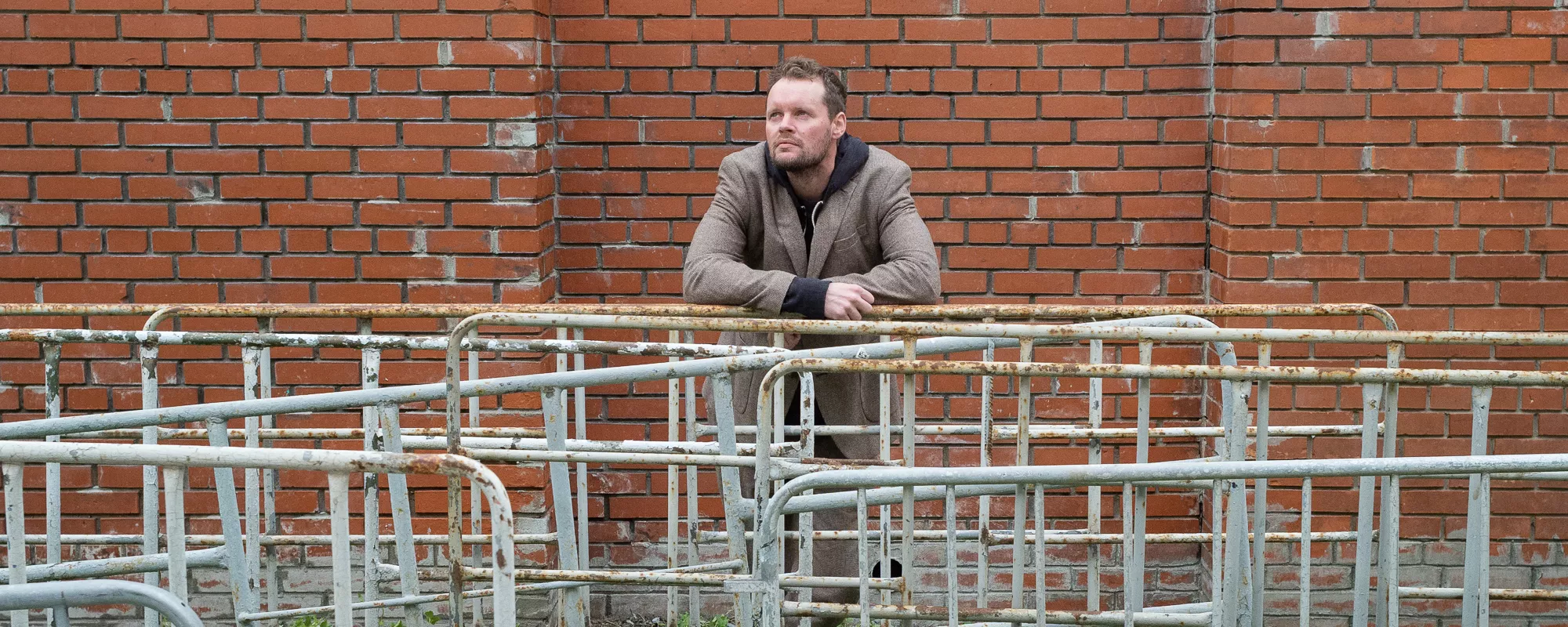 «Язвительный философ и немножко пьяненький хохмач». Слава Малахов - в тюрьме и на свободе