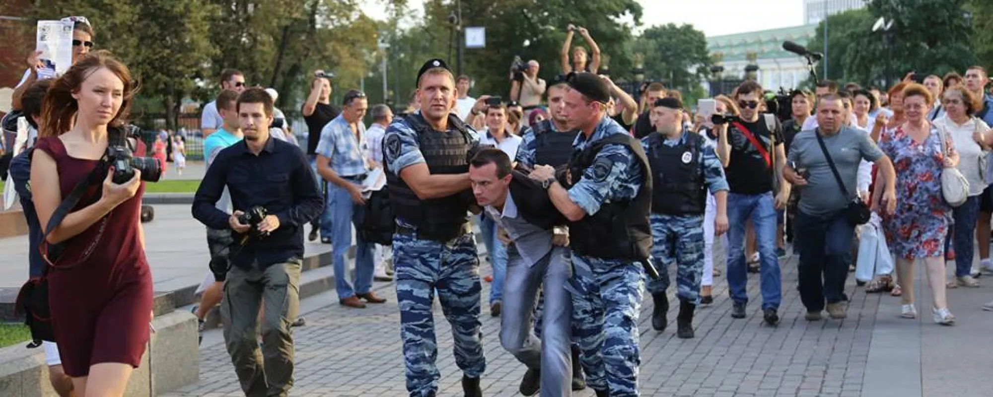 Пропавший без вести активист, ранее уехавший из страны, нашелся в СИЗО