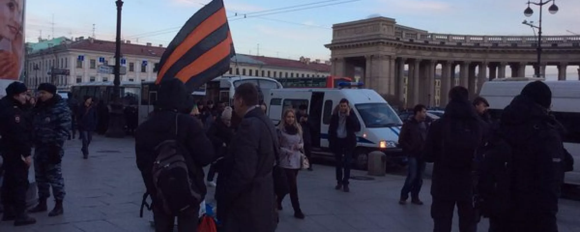 В Санкт-Петербурге задержали троих участников акции в поддержку Надежды Савченко