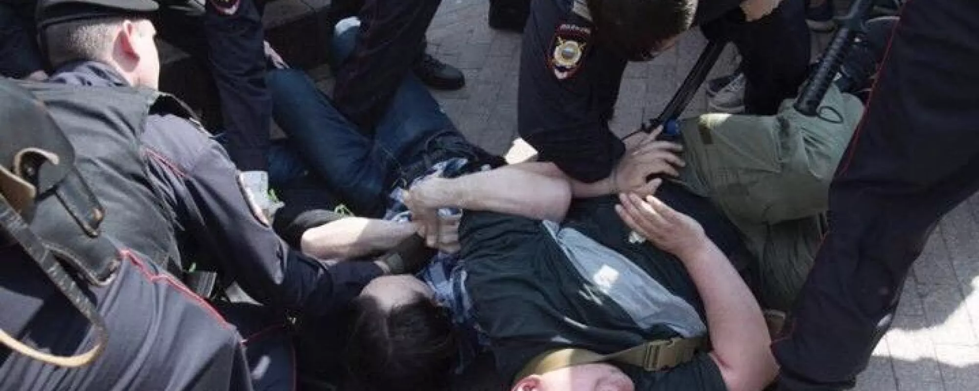 При задержании на акции 5 мая полиция избила активиста Ассоциации народного сопротивления