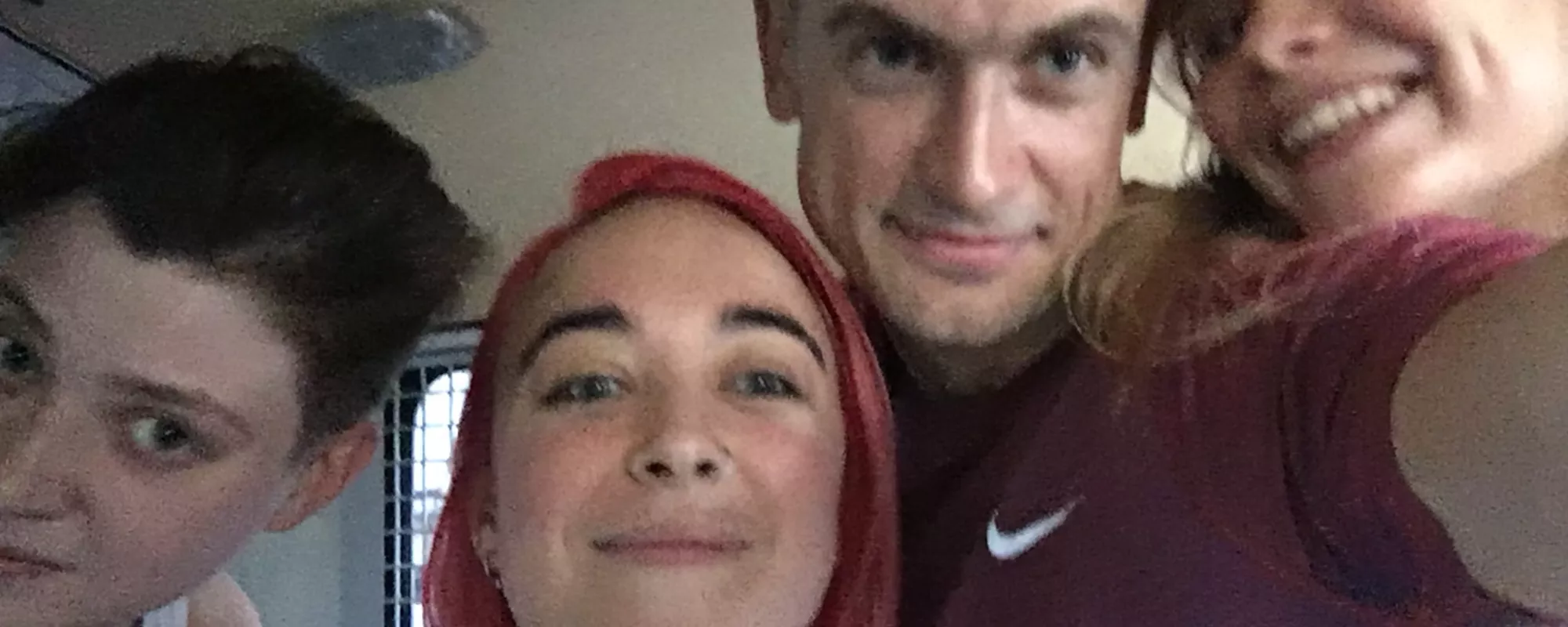 Участников Pussy Riot арестовали на 15 суток за акцию «Милиционер вступает в игру»