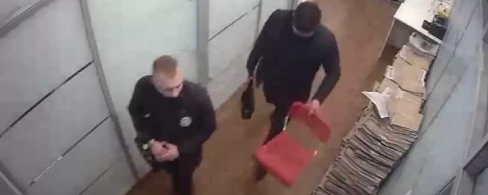За деньги Ходорковского: почему у политических активистов проходят обыски по «делу ЮКОСа»