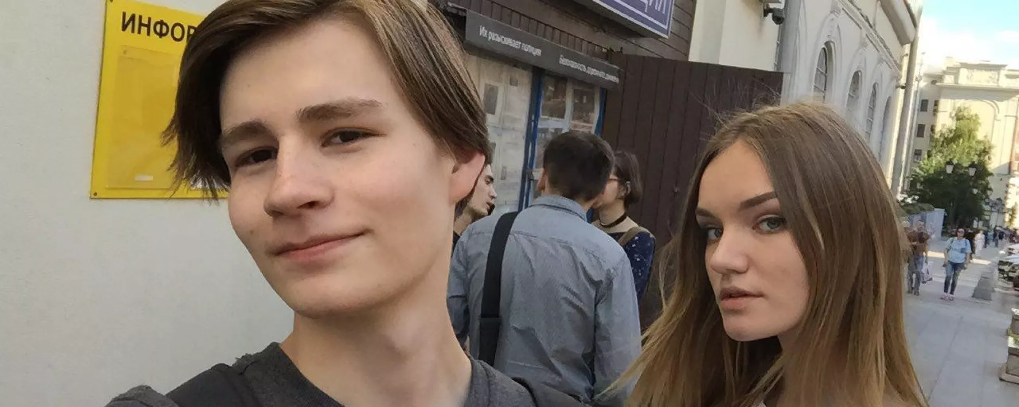 Задержанного на шествии за свободный интернет с листовками Навального отпустили из ОВД