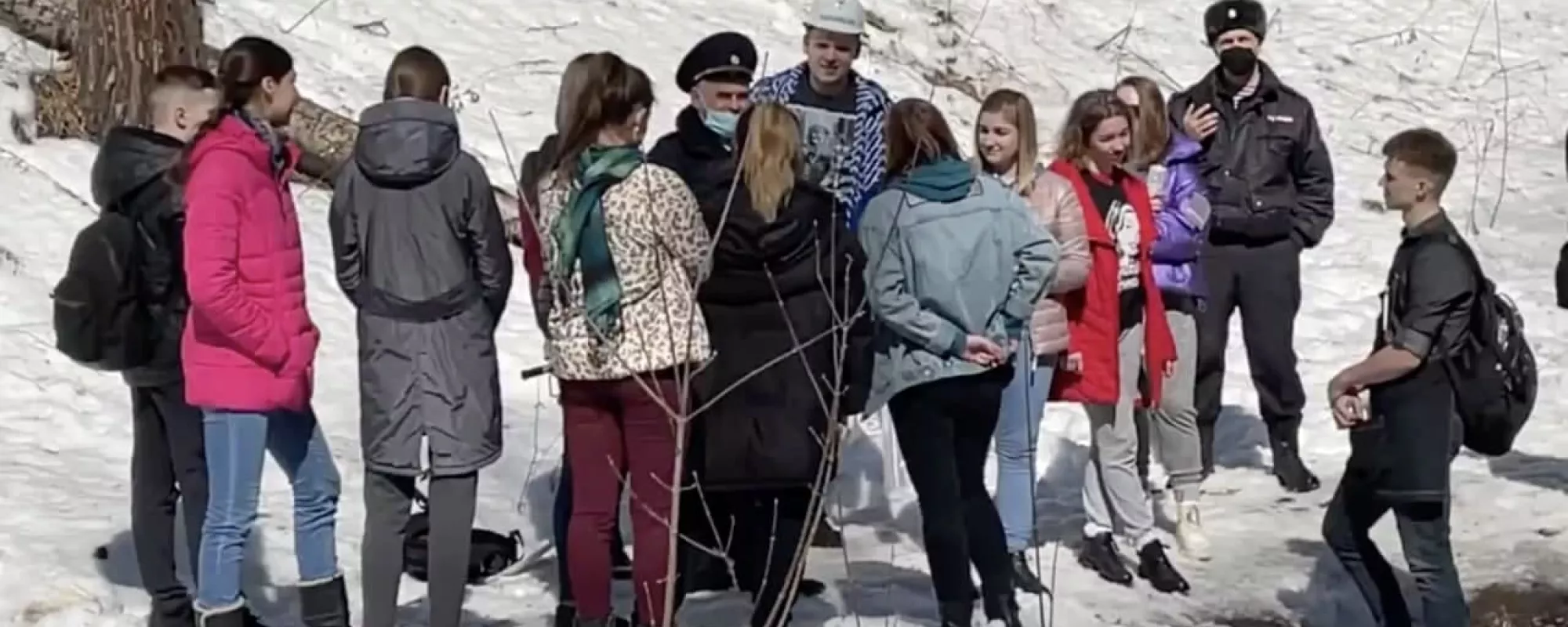 В Новосибирске полиция задержала студентов на посвящении из-за сообщения о якобы проходящем митинге