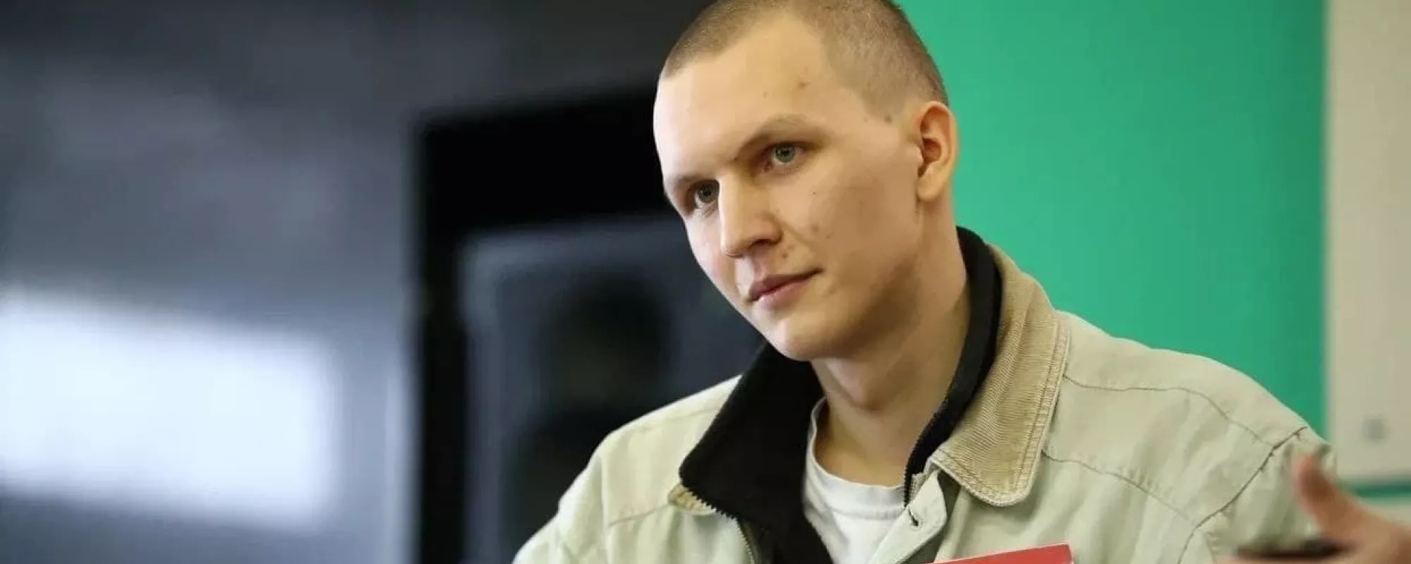 В Екатеринбурге голодающего под арестом нацбола госпитализировали, а после вернули в спецприемник