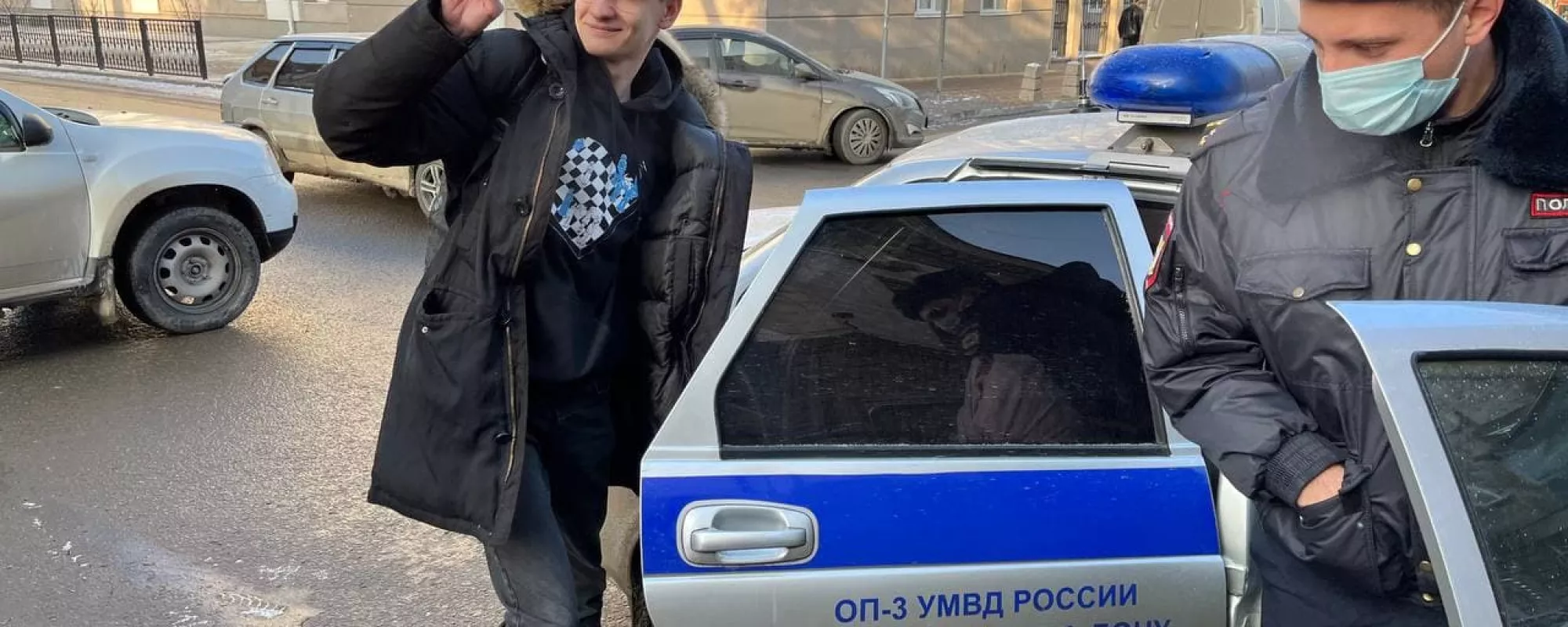 Жителя Ростова-на-Дону арестовали на 10 суток из-за символики ФБК и «Умного голосования»