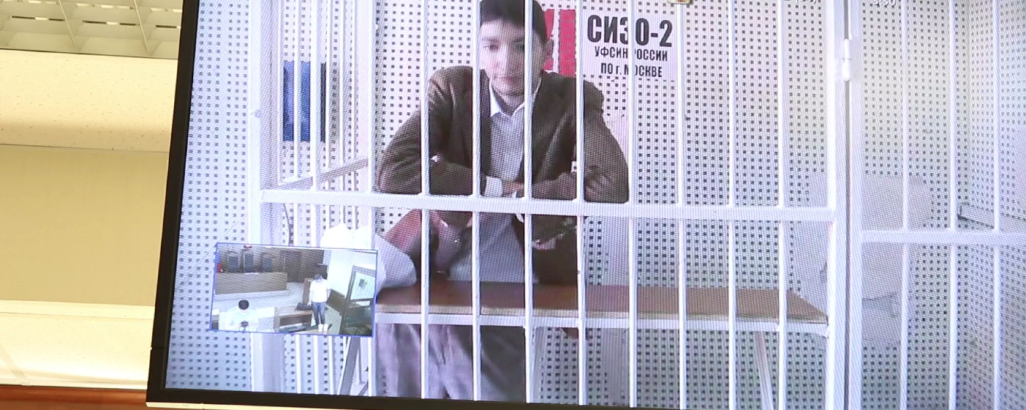 Суд оставил в СИЗО акциониста Павла Крисевича