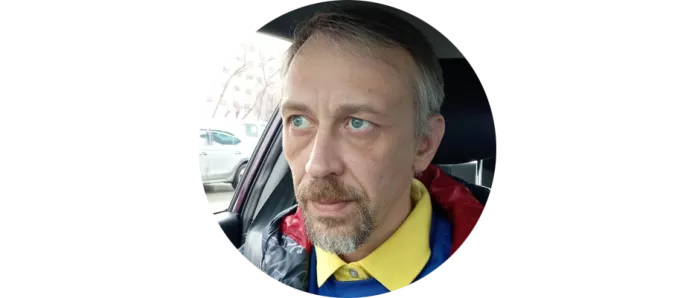Адвокат Василий Дубков по дороге в отдел полиции 6 марта 2022 года / Фото предоставлено Василием Дубковым