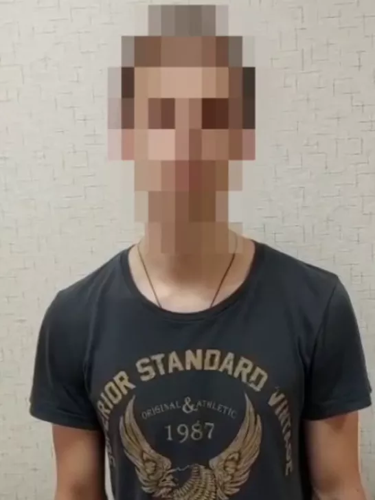 Screenshot from the video apology. Video apologies are an established form of state harassment in Russia, read more about them in <a href="https://ovd.info/en/apology-videos-and-more-post-full-scale-invasion-analysis-extrajudicial-pressure-tactics"><u>our report</u></a> / Source: Оперативные сводки