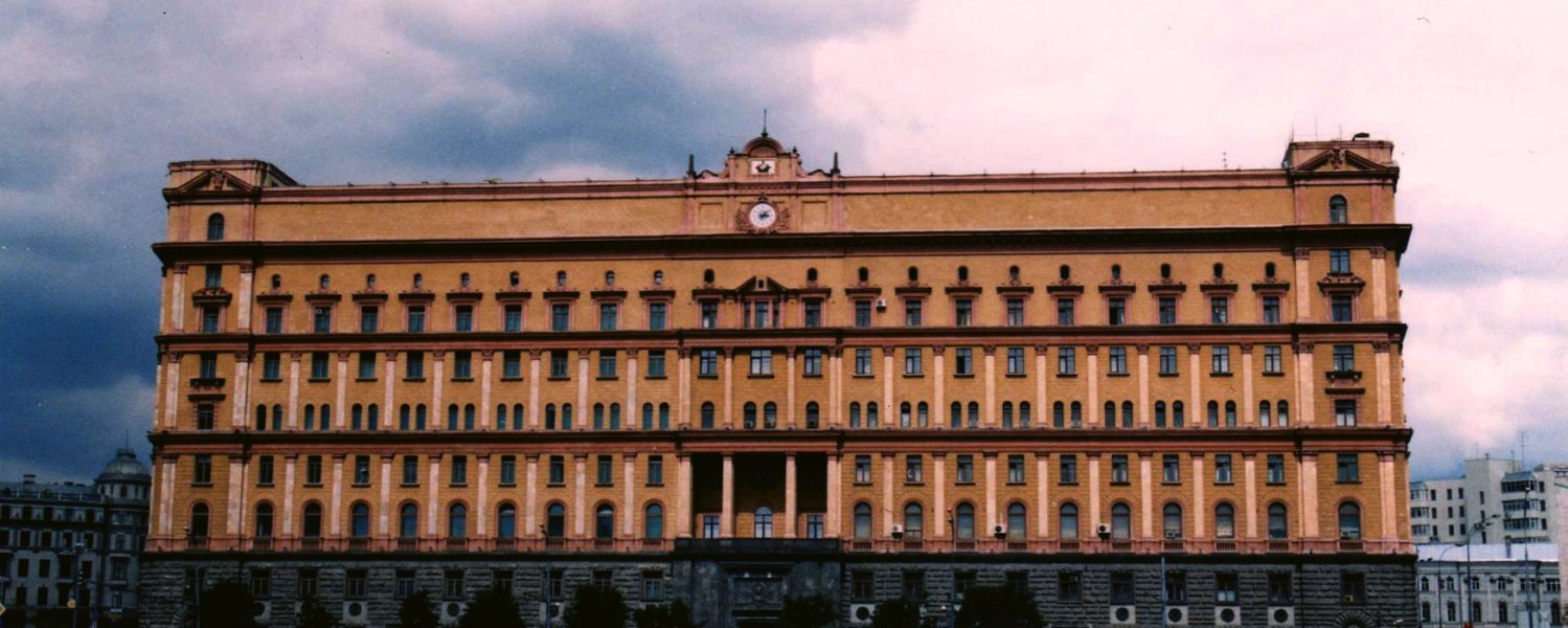 «Закрыть армию от влияния извне»: зачем ФСБ утвердила список сведений, за сбор которых могут признать «иноагентом»