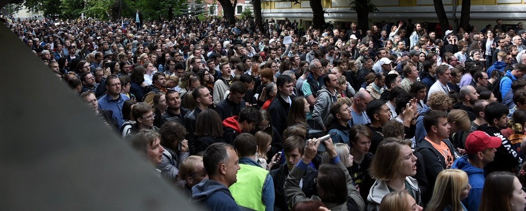 «Били, чтобы народ разошелся»: рассказы задержанных на акции у Мосгоризбиркома