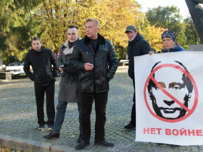  «Очень уж их интересовало содержание моего плаката» 
