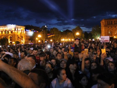 Соцсети и законы о стихийном собрании: как армянская революция стала реальностью