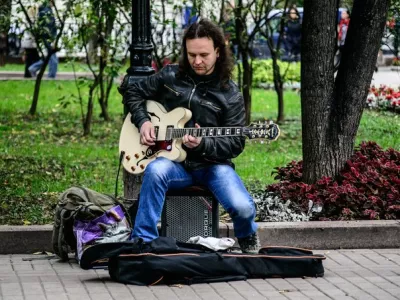  Десять тысяч за гитару 