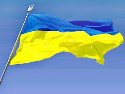  Полиция задержала молодых людей, вывесивших флаг Украины на шпиле московской высотки 