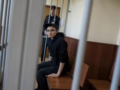  Аспиранту МГУ Азату Мифтахову грозят суровый приговор и новое уголовное дело 