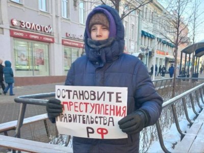 Роман Джаметов на одиночном пикете / «Республикасы»