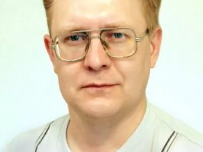  «Чтобы это не передалось учащимся»: как школьного учителя уволили за стихи 