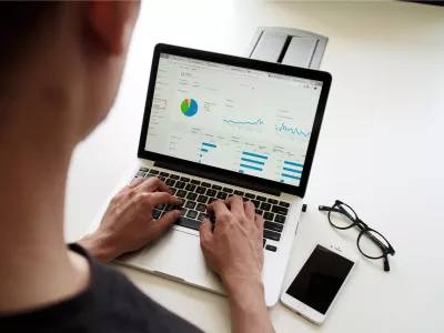  Полиция по всей России скупает системы, которые помогают искать экстремизм в соцсетях 