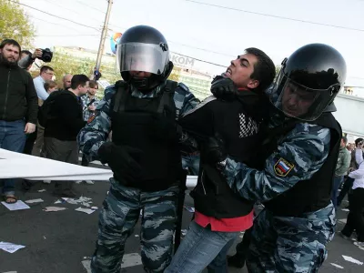  Осужденный по «Болотному делу» Иван Непомнящих был избит в колонии 