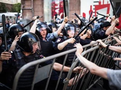  Полицейское насилие: что происходит с заявлениями избитых на летних акциях 