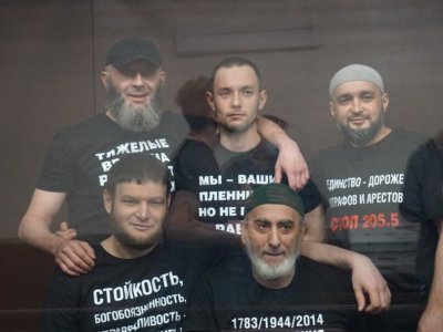 Крымские татары в Южном окружном военном суде, 10 марта 2022 года. / Фото: «Крымская солидарность»