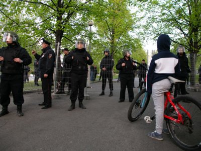 Сход в защиту сквера в Екатеринбурге: основные события, задержания и аресты