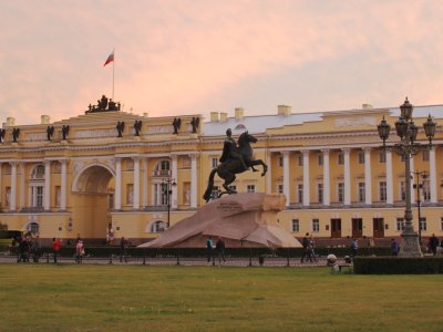 Региональные парламенты отменяют территориальные запреты на проведение публичных акций