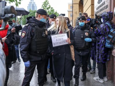 Задержание Алины Данилиной на акции 1 июля, Москва / Фото: Дарья Корнилова