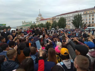  Стихийный протест в Улан-Удэ: воин-шаман, газель, коммунисты и ОМОН 