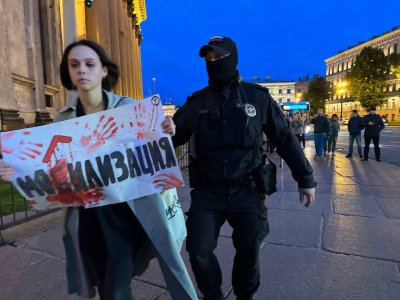 Жесткие задержания и повестки в военкомат: итоги акций против мобилизации 21 сентября