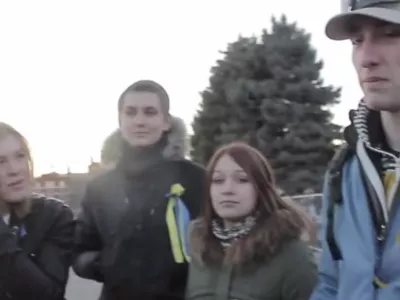  Мотоцикл с лентами 