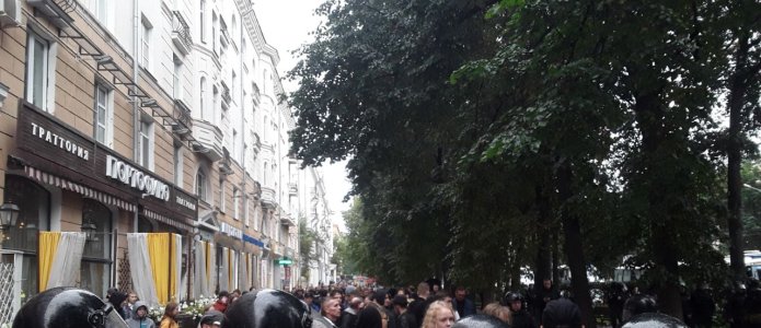 Комплекс обиженного: правозащитники о причинах массовых задержаний в Екатеринбурге 9.09