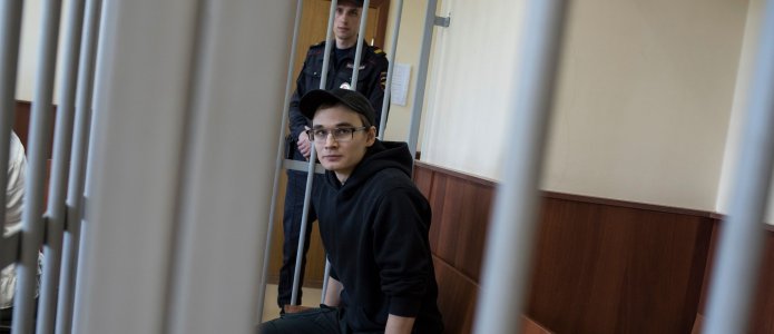 Аспиранту МГУ Азату Мифтахову грозят суровый приговор и новое уголовное дело
