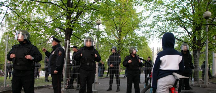 Сход в защиту сквера в Екатеринбурге: основные события, задержания и аресты